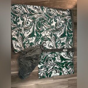 Carseat Canopy Green and White Cover